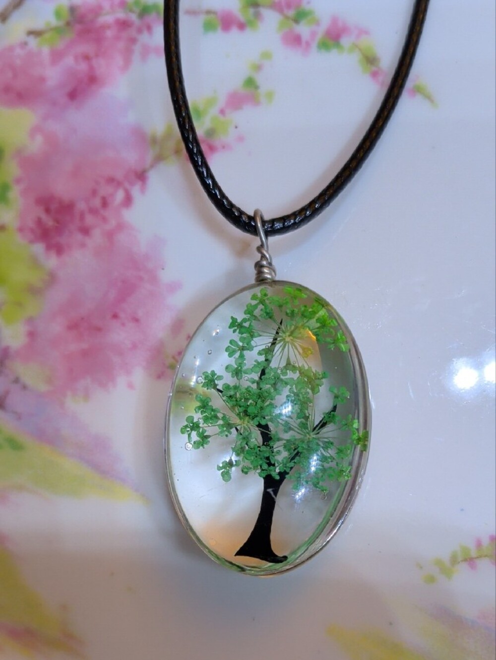 Gorgeous Artisan Tree Of Life Oval Glass Life Pendant Necklace